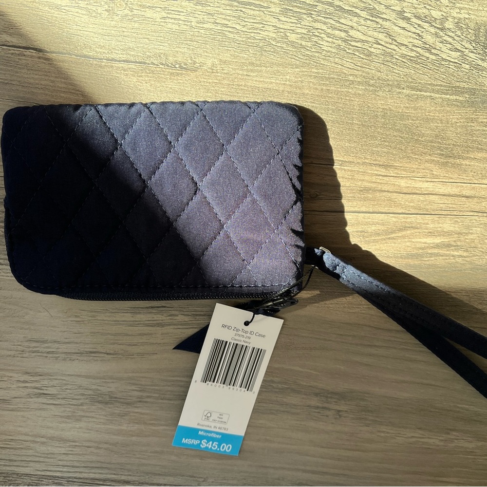Vera Bradley Navy Zip ID Case - NWT - Picture 4 of 4